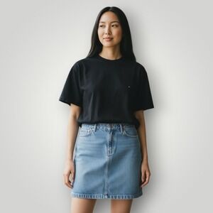 Tommy Hilfiger Skirt Womens 10 Denim Short A-line‎ Medium Wash Five Pocket Style